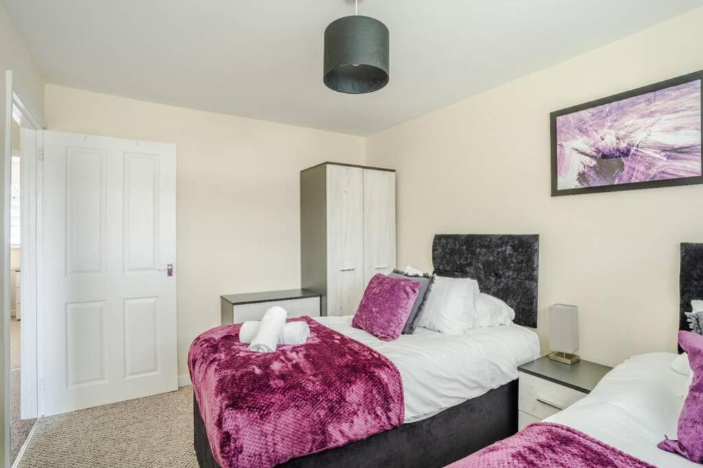 Off Road Parking, Smart Tv In Each Room! Swansea Exterior foto